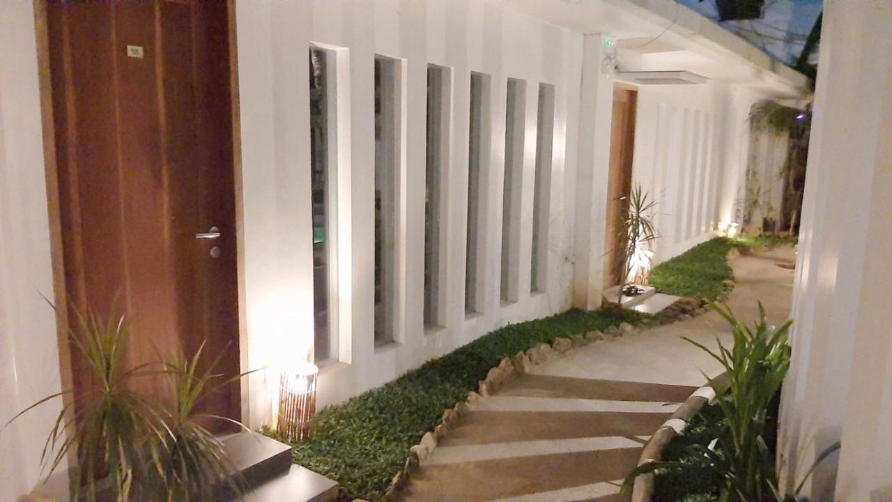 Urban Sands Hotel Iloilo Exterior photo