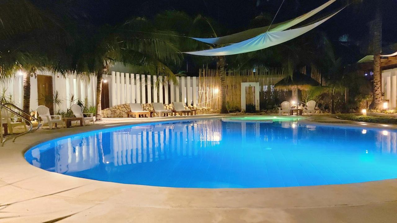 Urban Sands Hotel Iloilo Exterior photo